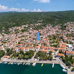 Otto Apartment Punat